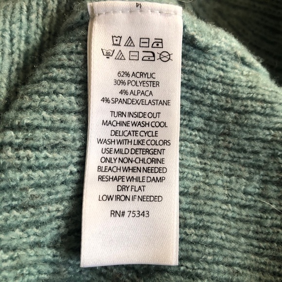 Ruby Moon Sea Foam Green Scoop Neck Sweater Size Medium - Picture 6 of 7